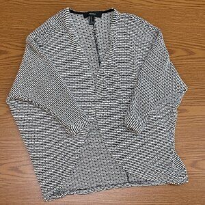 Forever 21 Black & White Knit Cardigan- Size S